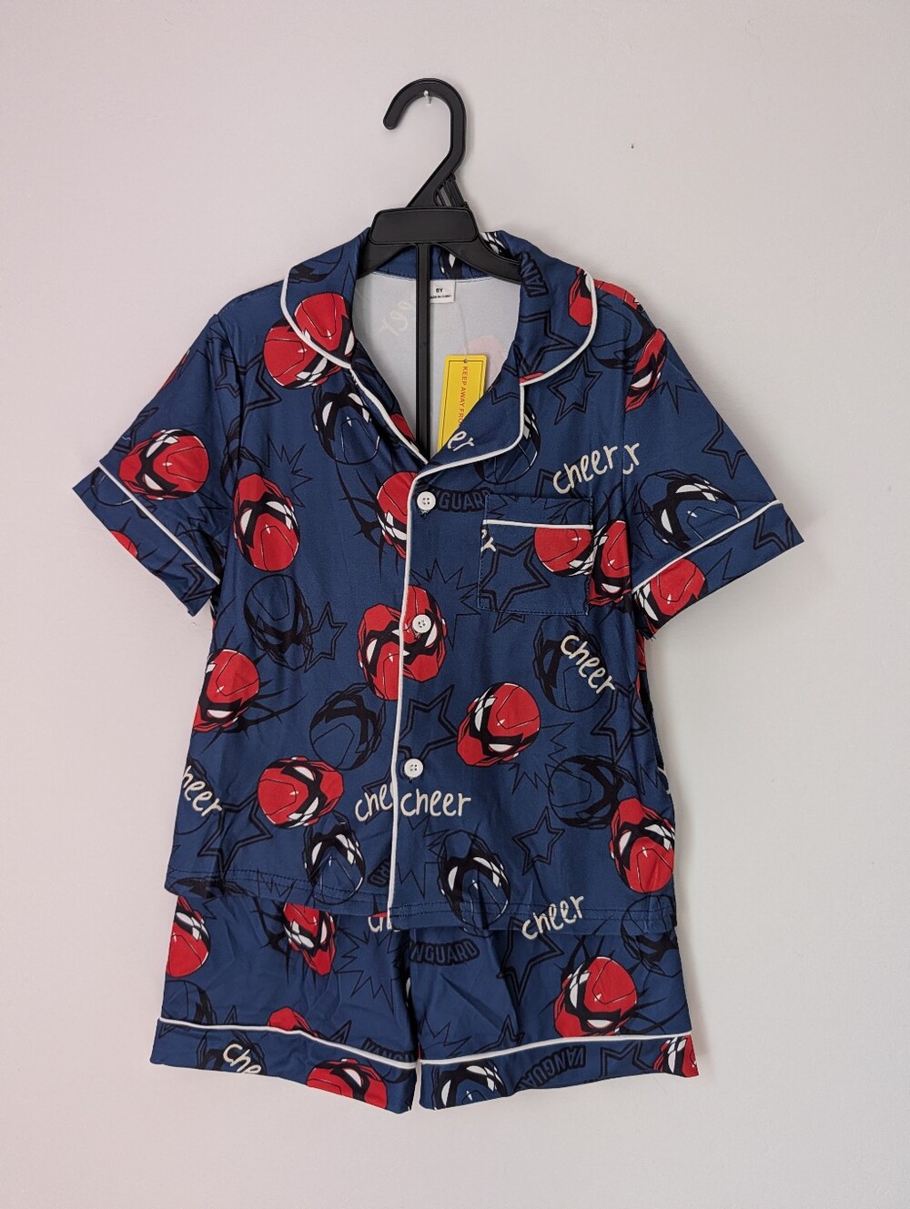New Boys 2-Piece Superhero Pajama Set – Size 6 (NWT)